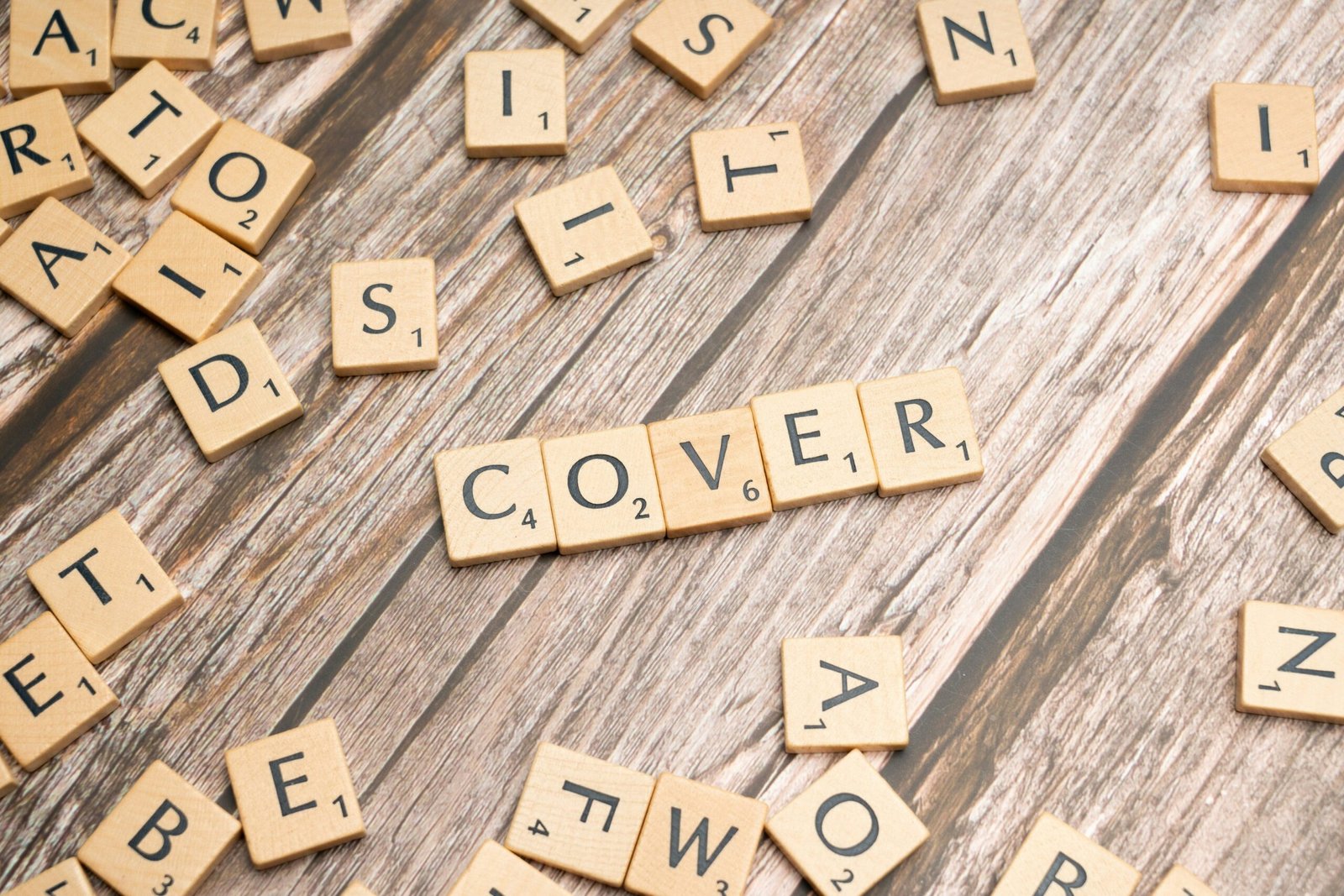 Infographic showing stats about credit card warranty usage