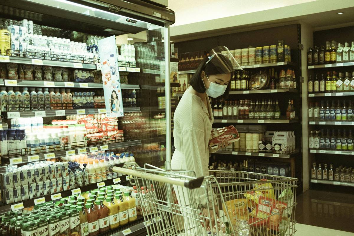 Graphic illustrating real-life success stories of filing warranty claims