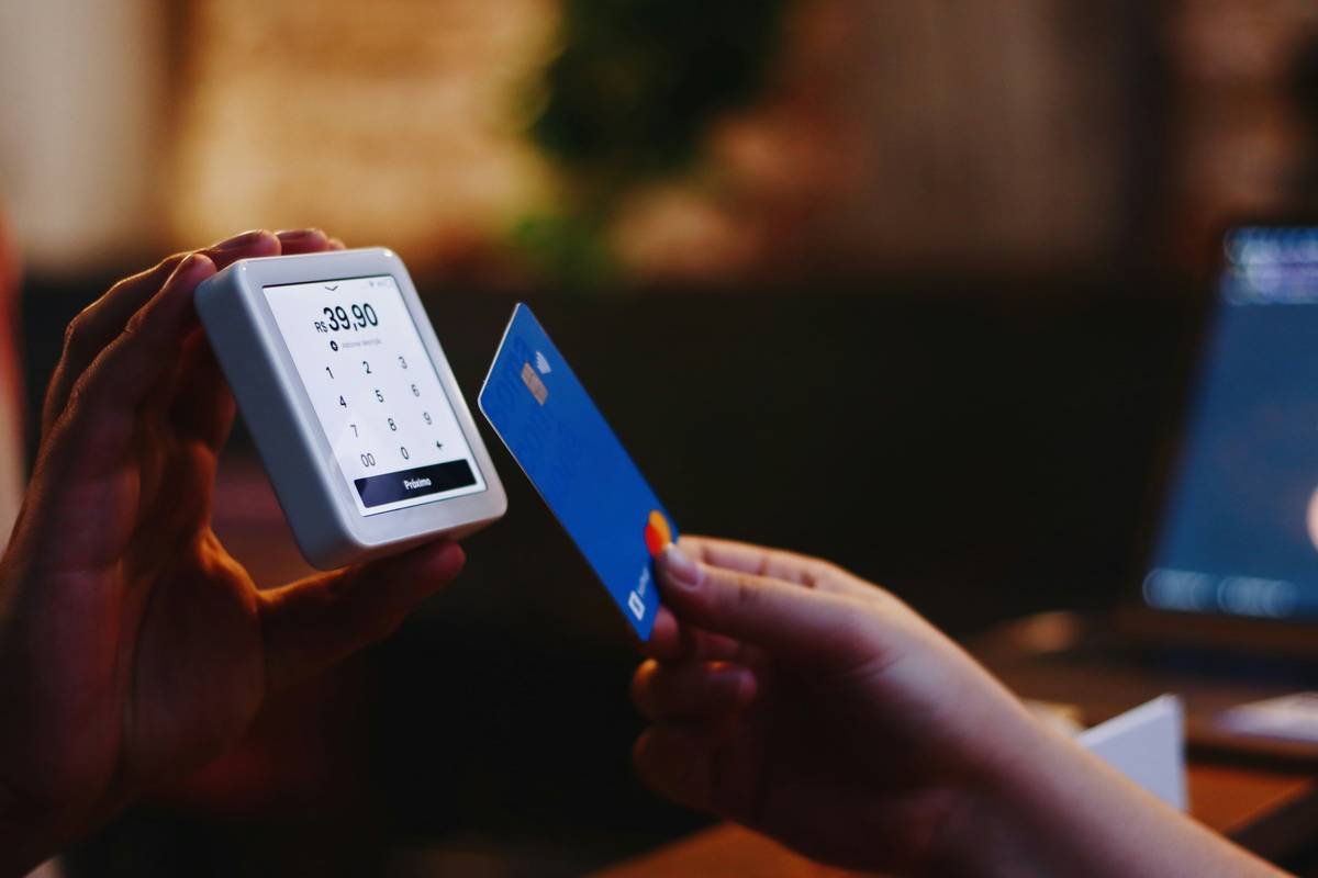 Are Your Covered Phones Actually Protected? How Credit Card Extended Warranties Really Work