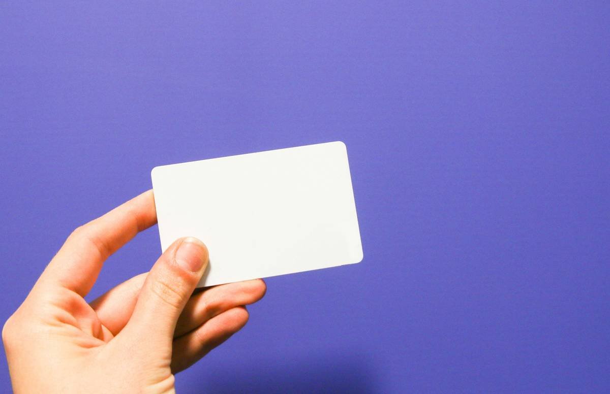 Comparison of extended warranty benefits across payment methods
